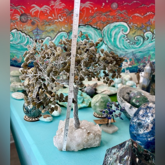 Labradorite Tree from India - Picture 5 of 6